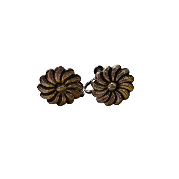 Sterling Silver Vintage Flower Screwback Earrings - Picture 3 of 5